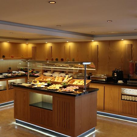 Days Inn By Wyndham Istanbul Arnavutkoy Kültér fotó