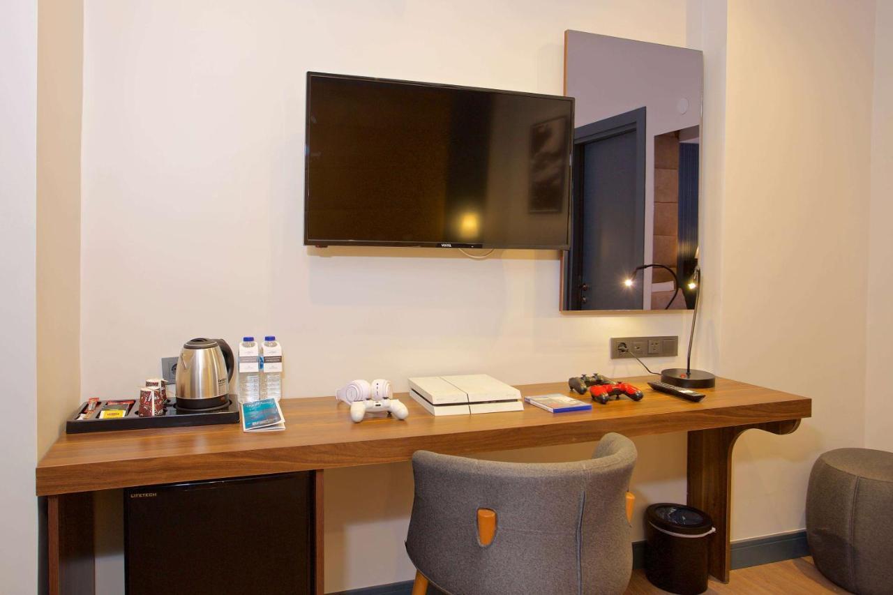 Days Inn By Wyndham Istanbul Arnavutkoy Kültér fotó
