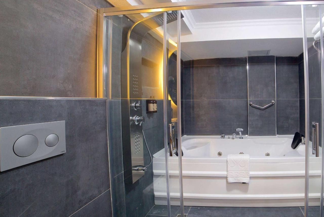 Days Inn By Wyndham Istanbul Arnavutkoy Kültér fotó